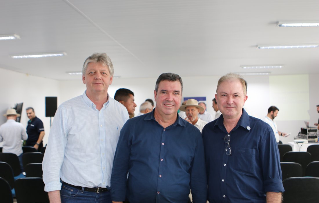 Copagril participa de reuni&atilde;o com l&iacute;deres cooperativistas e governadores no Show Rural