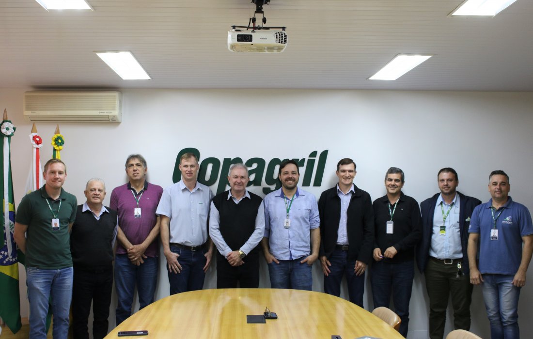 Copagril e Adapar fortalecem parceria para avan&ccedil;os no controle sanit&aacute;rio