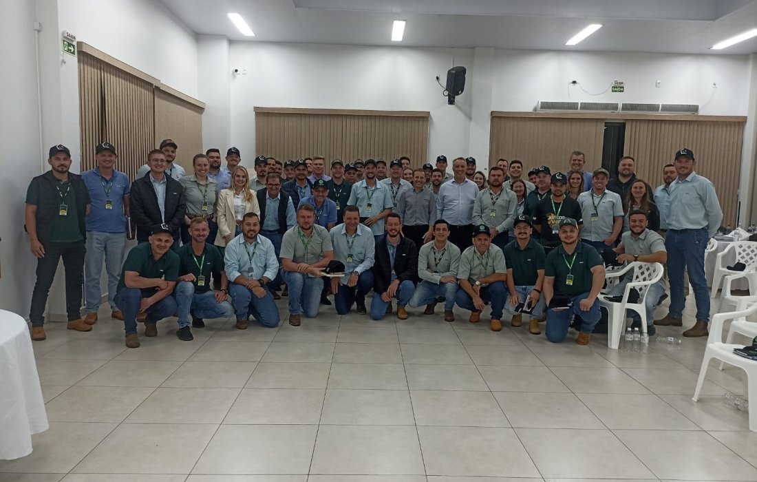 Conhecimento e assist&ecirc;ncia t&eacute;cnica agron&ocirc;mica aumenta a produtividade dos produtores associados