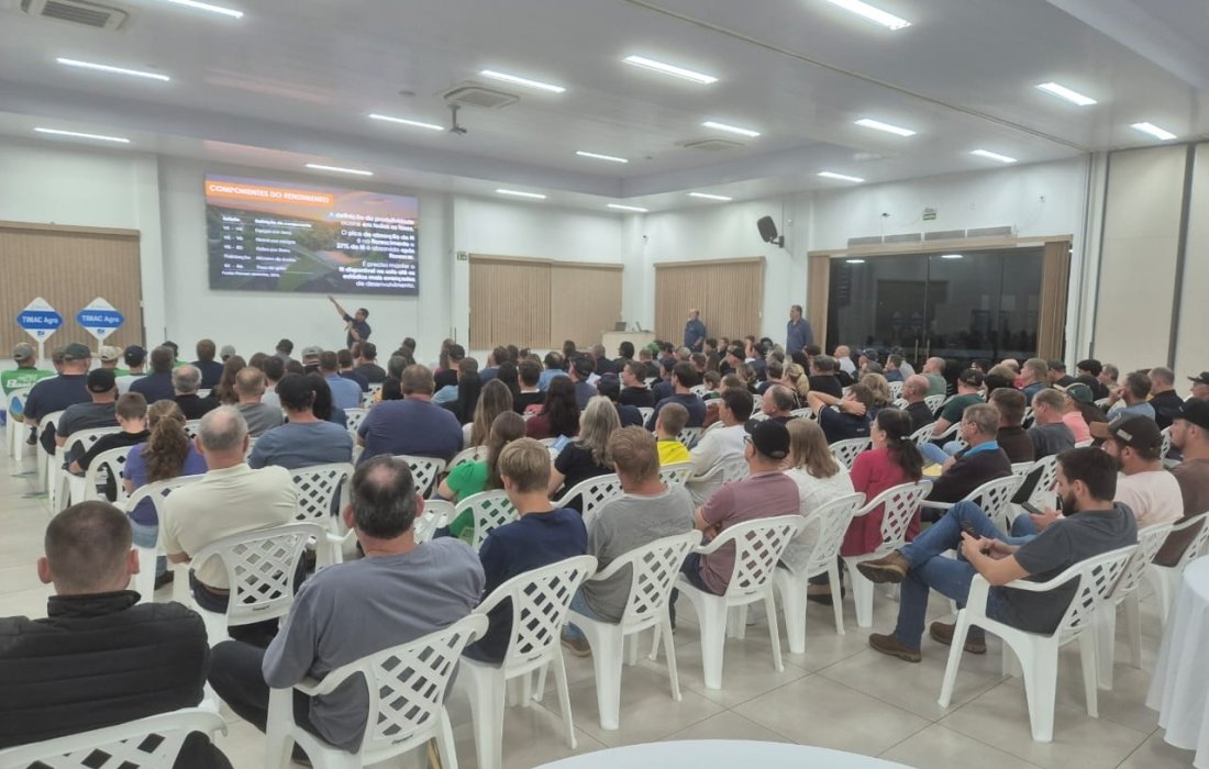 Palestra orienta produtores sobre uso estrat&eacute;gico de forragens na pecu&aacute;ria