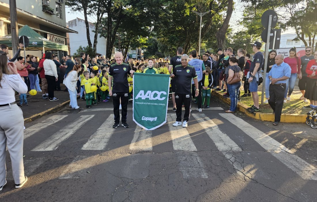 Copagril participa com maestria no desfile do anivers&aacute;rio de Marechal C&acirc;ndido Rondon