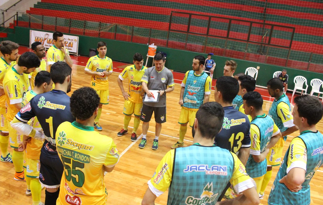 Copagril Futsal enfrenta Umuarama nessa sexta-feira com foco em vencer