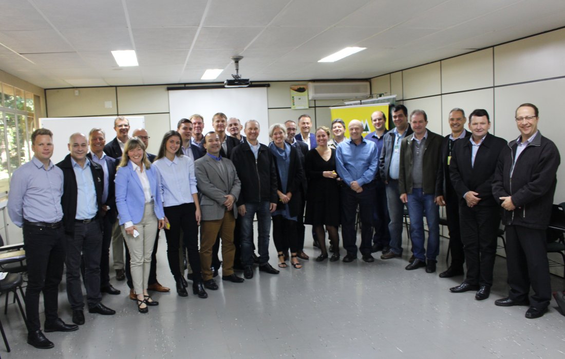 Copagril recebe comitiva da Dinamarca