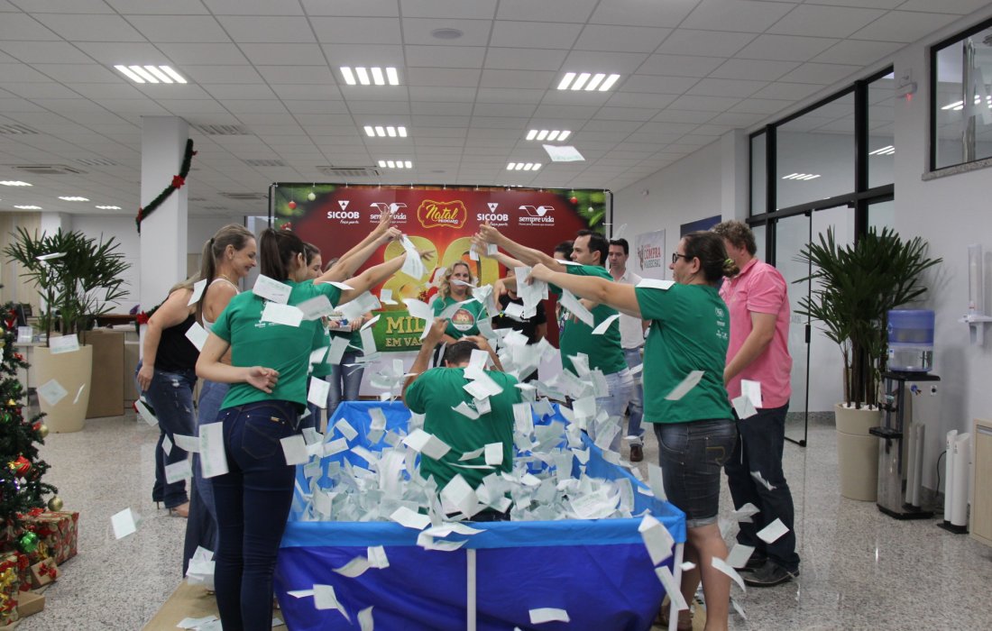 Copagril tem 7 clientes premiados no 1&ordm; sorteio da Campanha de Natal da Acimacar