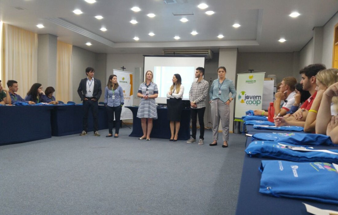 Representantes de comit&ecirc;s da Copagril participam do Elicoop Jovem