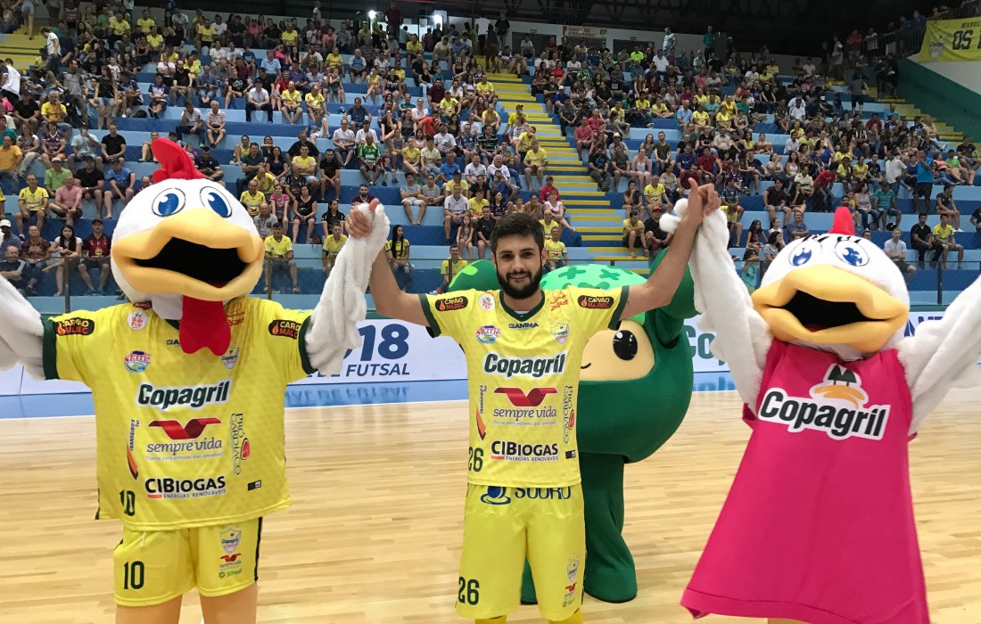 Copagril Futsal vence Shouse e apresenta novo contratado: Eduardo Jab&aacute;
