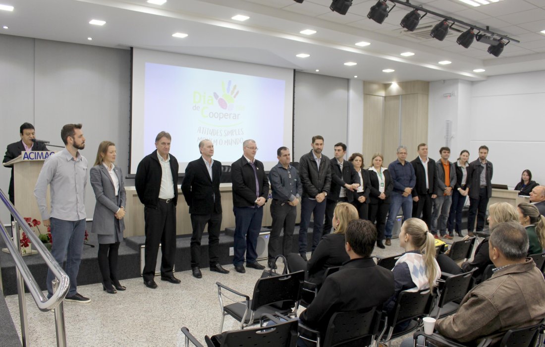 Cooperativas de Marechal Rondon lan&ccedil;am campanha do Dia de Cooperar 2018