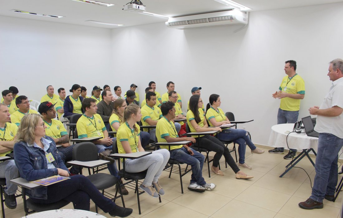Copagril realiza Semana de Boas Pr&aacute;ticas de Fabrica&ccedil;&atilde;o em f&aacute;bricas e supermercados