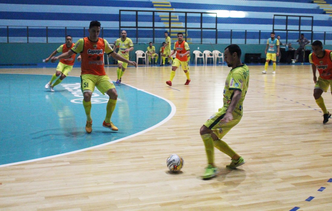 Copagril Futsal encara o Foz Cataratas nesta ter&ccedil;a na casa do advers&aacute;rio