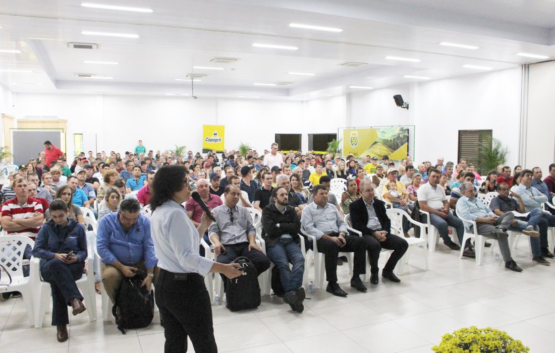 Copagril homenageia melhores produtores de aves do seu sistema de integra&ccedil;&atilde;o