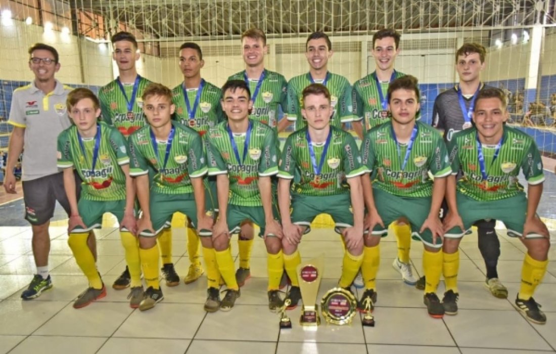 Sub-17 da Copagril Futsal conquista a Copa Kids com campanha impec&aacute;vel