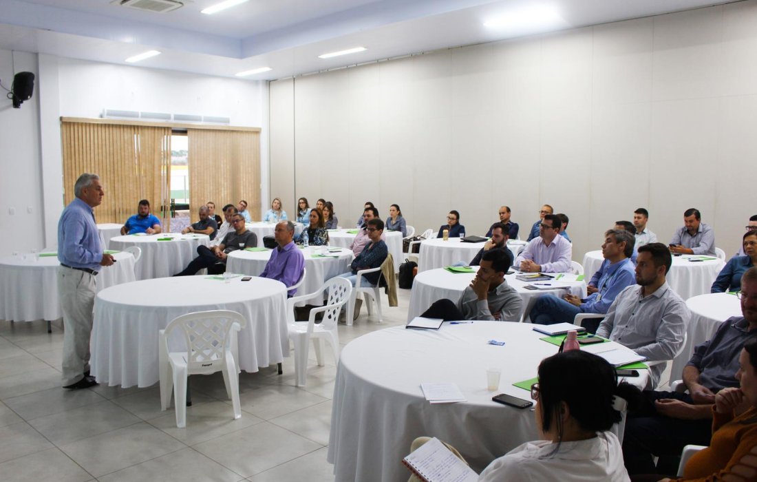 Copagril e Ocepar realizam treinamento em cr&eacute;dito rural