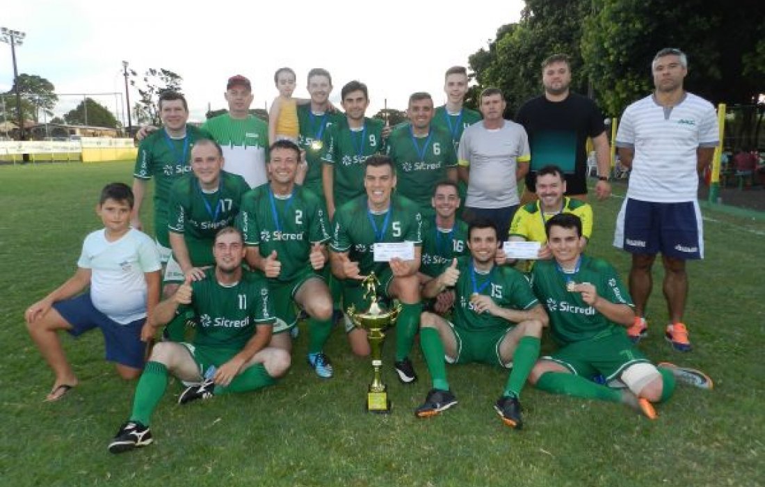 Sicredi - Fazer Juntos &eacute; o campe&atilde;o do Interno de Futebol Su&iacute;&ccedil;o da AACC