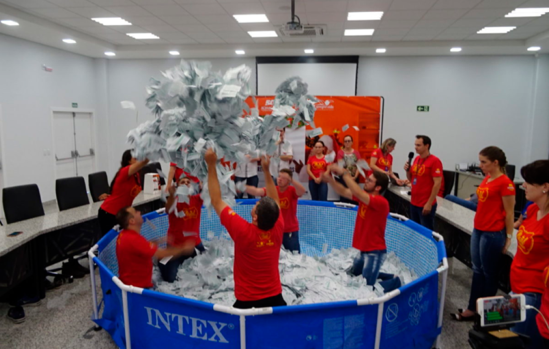 Copagril tem 52 clientes sorteados na campanha Natal Premiado da Acimacar