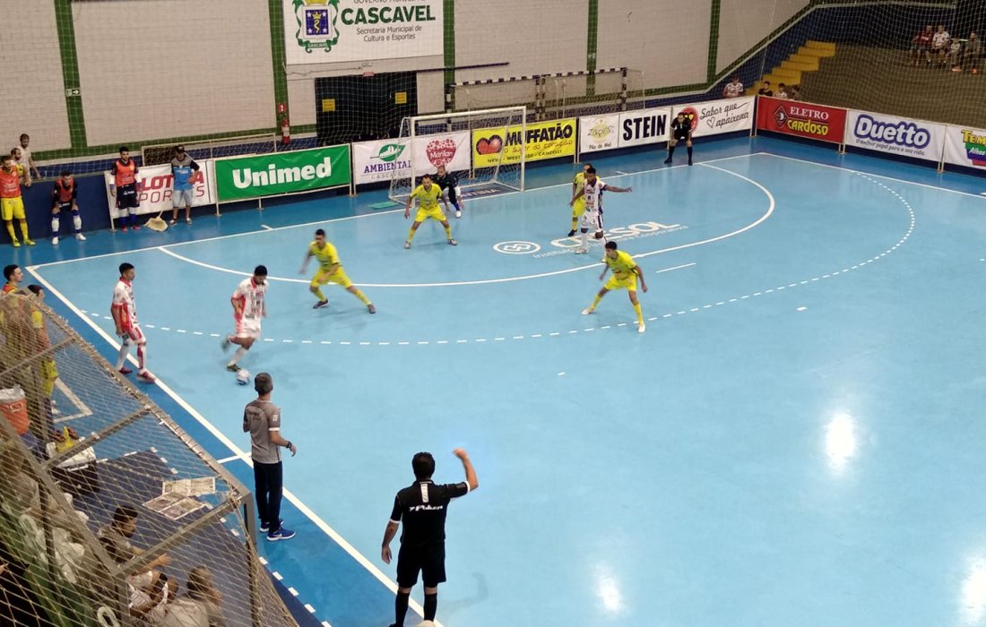 Atuando bem, AACC Copagril Futsal empata com o Cascavel no primeiro jogo do ano
