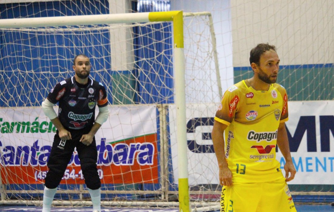 AACC Copagril Futsal enfrenta o Paranava&iacute; nesta ter&ccedil;a-feira e se prepara para estreia na LNF