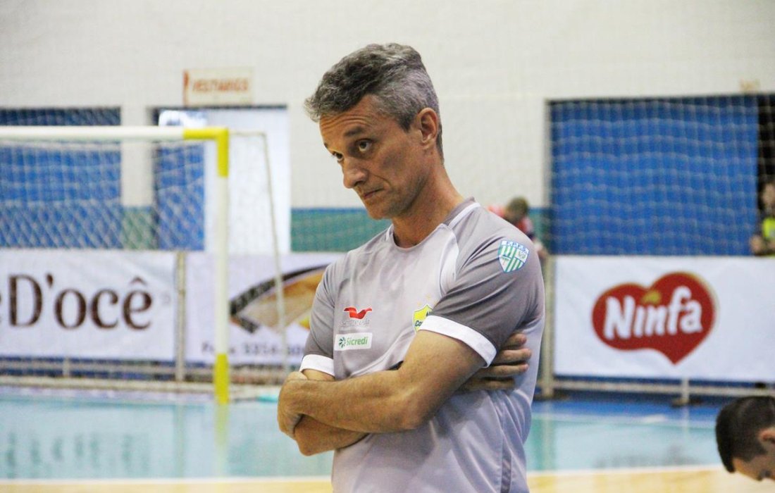 Paulinho Cardoso n&atilde;o &eacute; mais t&eacute;cnico da AACC Copagril 