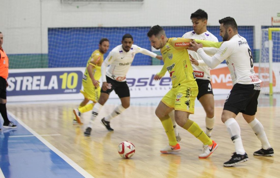 AACC Copagril joga bem mas sofre derrota diante o Corinthians