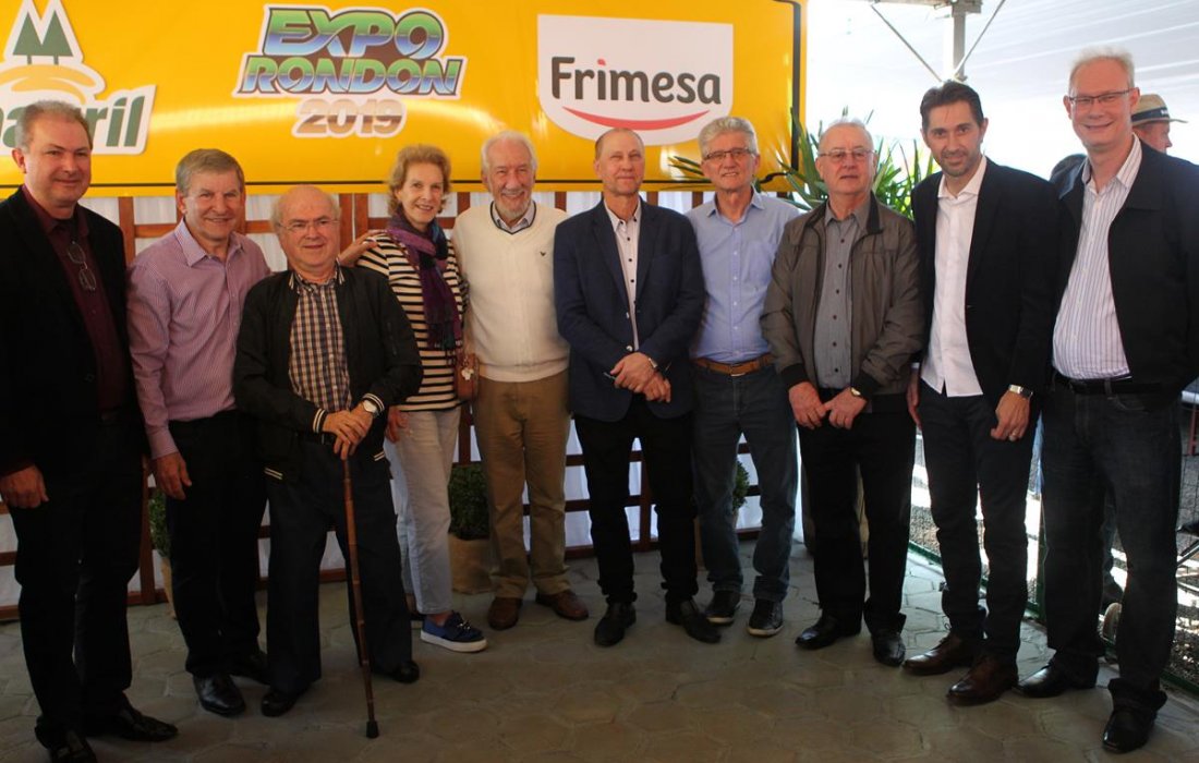 Vice-governador do Paran&aacute; visita box da Copagril na Expo Rondon 2019