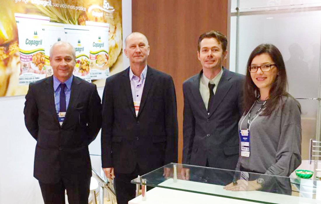 Copagril participa da maior feira de avicultura e suinocultura do Brasil