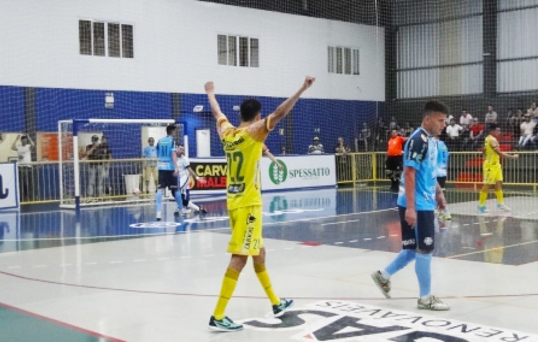 Copagril aplica goleada fora de casa e confirma vaga nas quartas de final da Liga Futsal Paran&aacute;