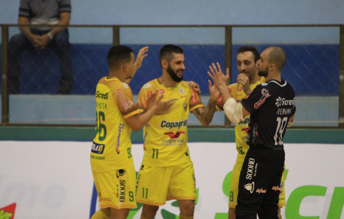 AACC Copagril vence o Toledo pela Liga Futsal Paran&aacute;