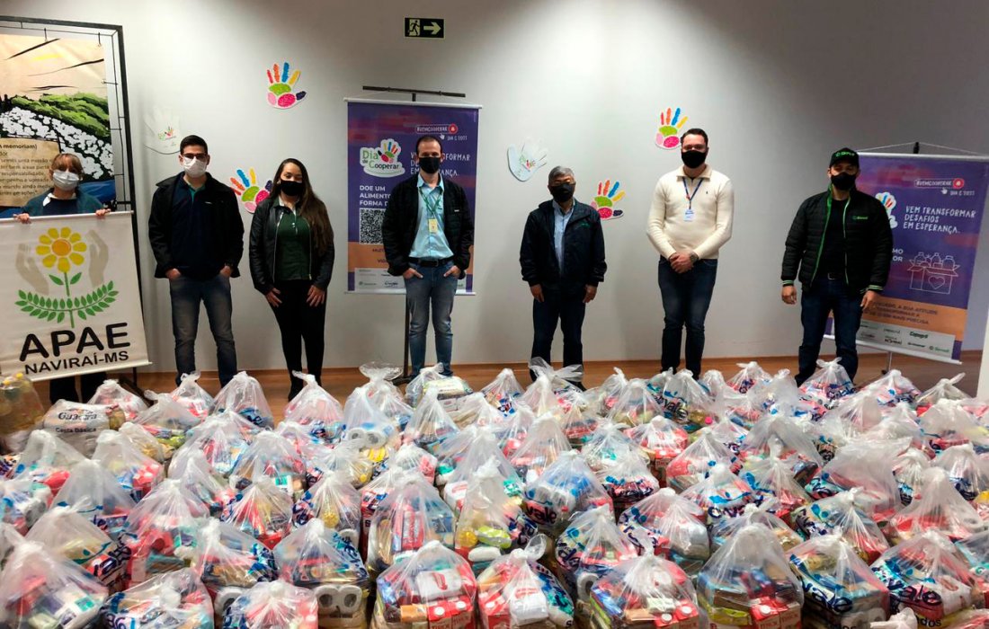 Copagril ajuda fam&iacute;lias com donativos arrecadados em celebra&ccedil;&atilde;o ao Dia C