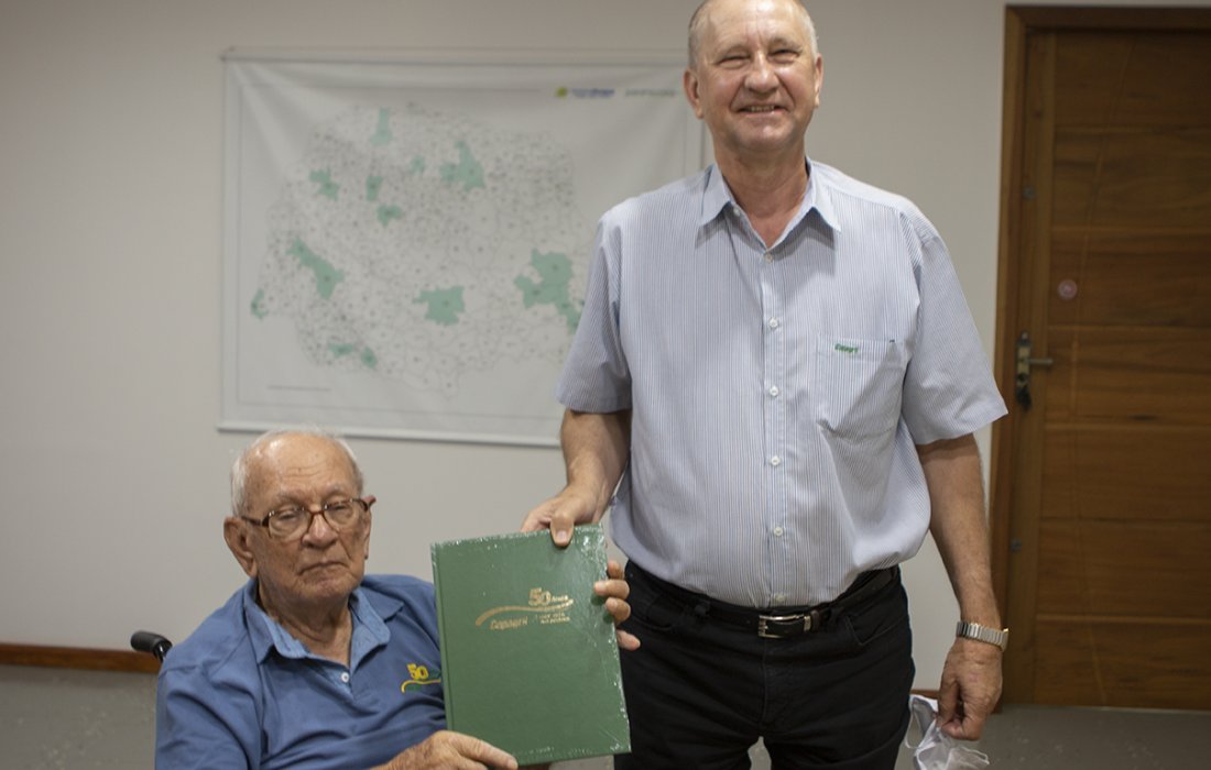 S&oacute;cio-fundador relembra hist&oacute;rias em visita a Copagril