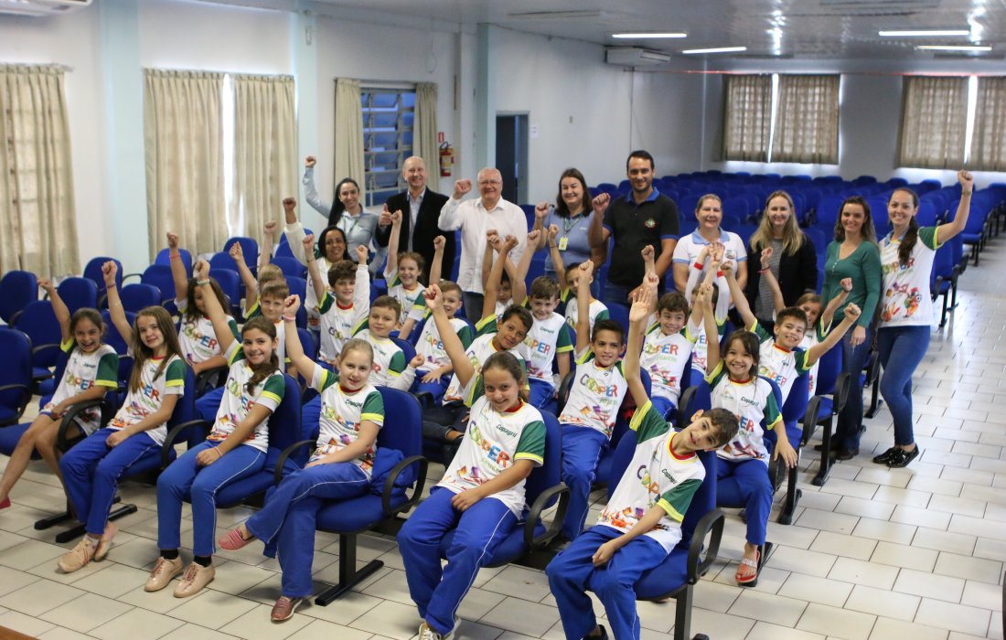 Cooperjovem: semeando o cooperativismo! 
