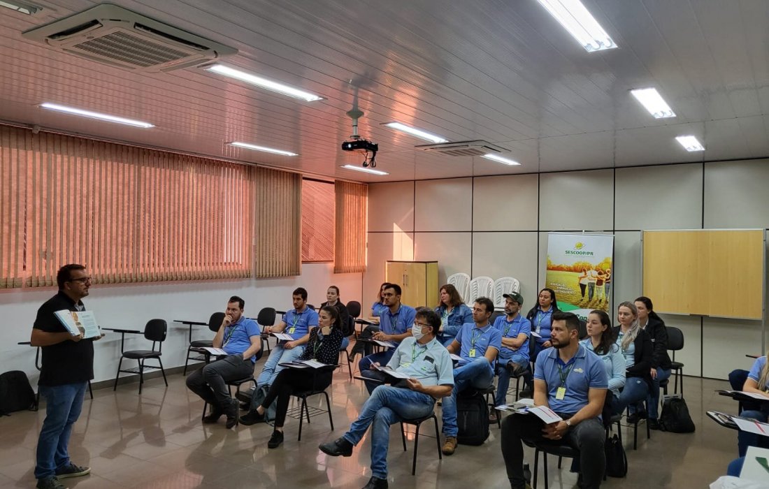 Manual de gest&atilde;o de cultura su&iacute;na &eacute; apresentado na Copagril