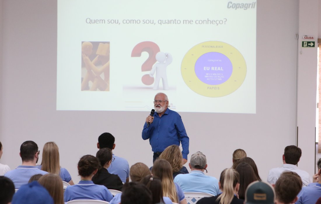 Copagril promove palestra com foco na excel&ecirc;ncia e alta performance de equipes