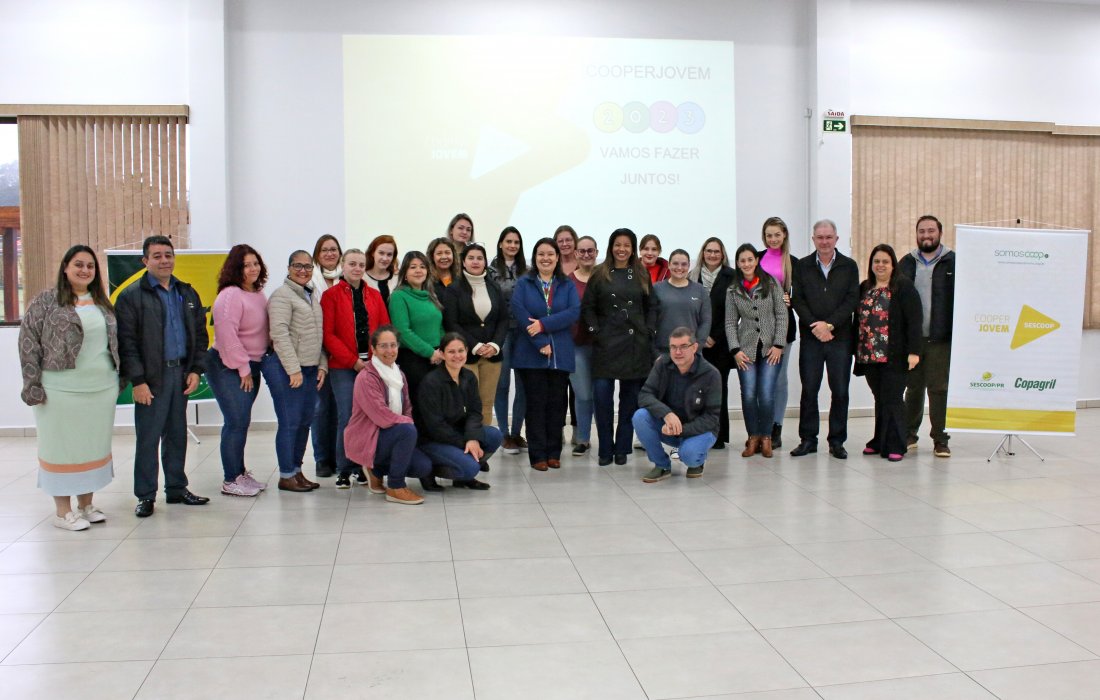 Iniciado programa de capacita&ccedil;&atilde;o de professores que atuar&atilde;o no Cooperjovem 2023