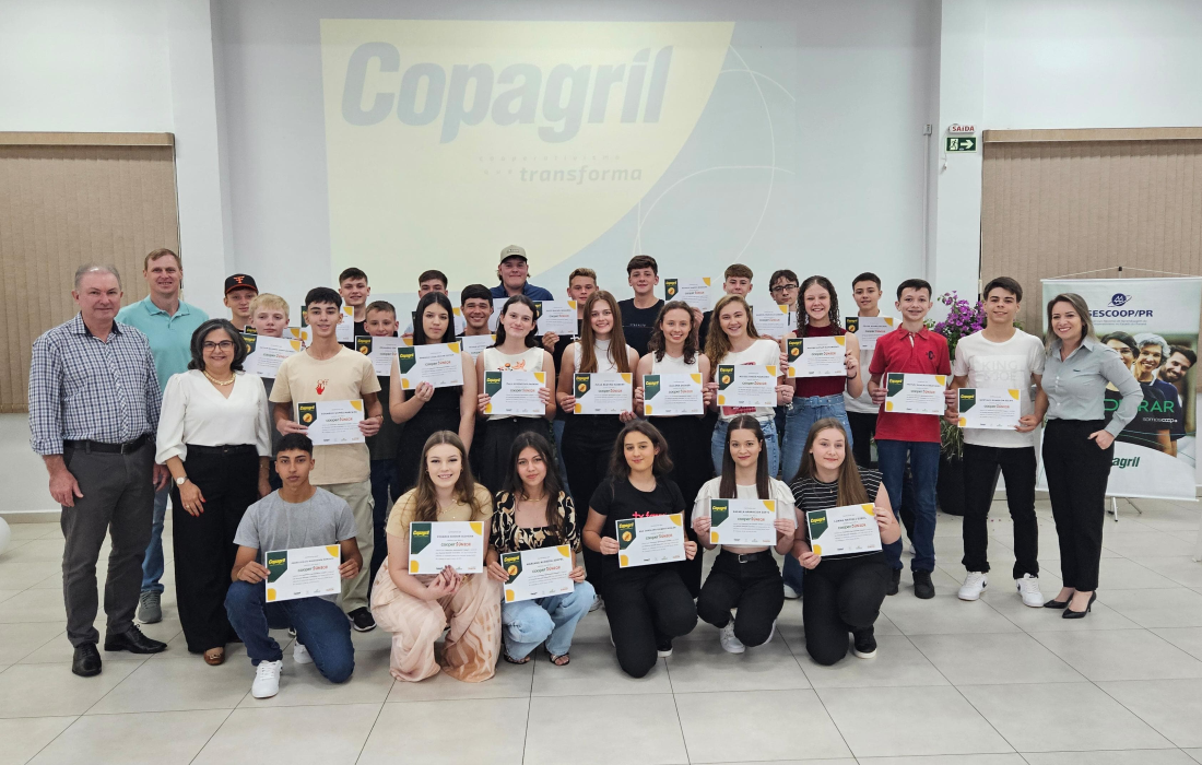Copagril realiza formatura do Programa Cooper J&uacute;nior