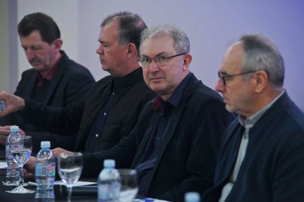 F&oacute;rum dos Presidentes re&uacute;ne lideran&ccedil;as do cooperativismo paranaense e europeu
