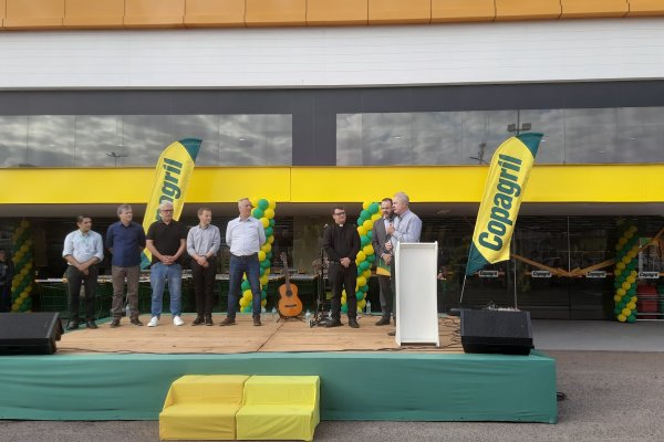 Supermercado Copagril realiza mega inaugura&ccedil;&atilde;o em Cianorte