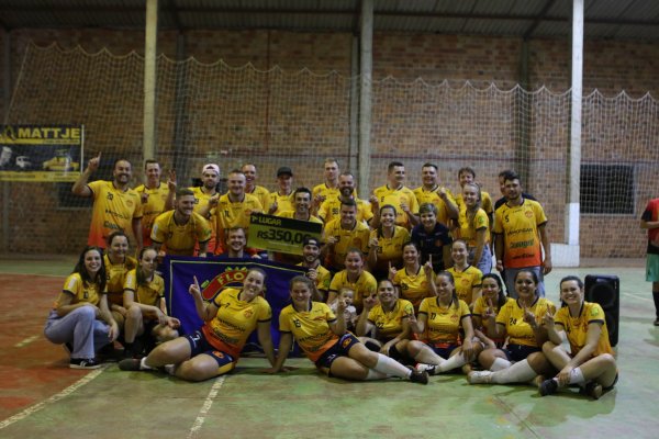 CJC Flor da Serra &eacute; a grande campe&atilde; do futebol su&iacute;&ccedil;o nas Olimp&iacute;adas da ACJC