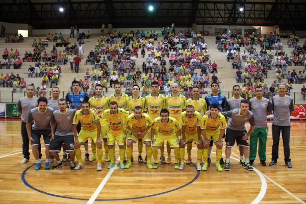Ap&oacute;s desclassifica&ccedil;&atilde;o no Paranaense, Copagril Futsal foca os JAPs