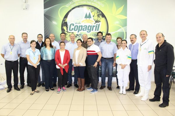 Empres&aacute;rios do M&eacute;xico visitam Ind&uacute;stria de Aves Copagril