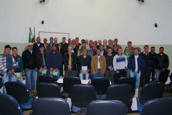 Copagril e Universidade Estadual do Mato Grosso do Sul difundem manejo de nematoides