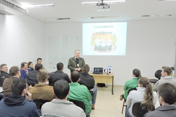Copagril prepara lan&ccedil;amento da nova linha de ra&ccedil;&otilde;es bovinas