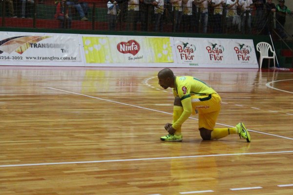 Torcedores poder&atilde;o trocar garrafas pet por ingresso para o jogo entre Copagril e ACF