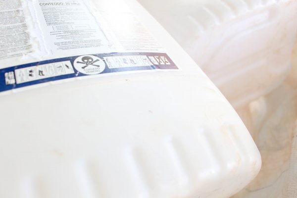 IAP torna mais r&iacute;gida multa por entrega incorreta de embalagens de agrot&oacute;xicos