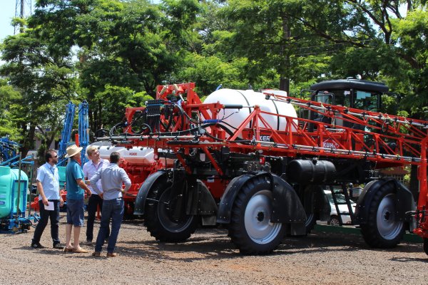 Copagril promove Feir&atilde;o de M&aacute;quinas Agr&iacute;colas
