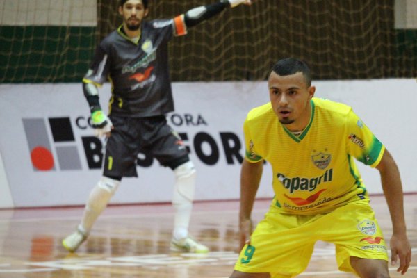 Atletas da Copagril v&atilde;o jogar pela Sele&ccedil;&atilde;o Brasileira de Futsal no domingo