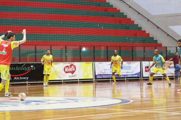 Copagril enfrenta o Caramuru hoje pelas quartas de final do Paranaense