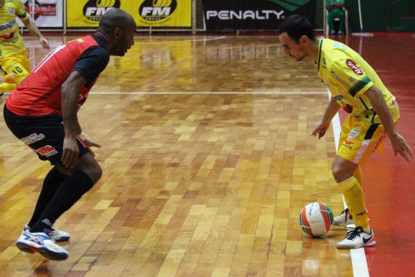 Decis&atilde;o: Copagril Futsal encara o Keima no Gin&aacute;sio Ney Braga em busca do t&iacute;tulo paranaense