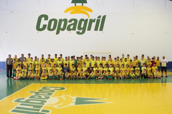 Escolinhas de futsal da AACC encerram suas atividades do ano de 2016 com 30 anos de hist&oacute;ria