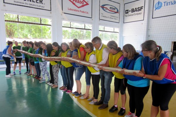 Jogos cooperativos s&atilde;o tema de curso de forma&ccedil;&atilde;o de professores do Cooperjovem