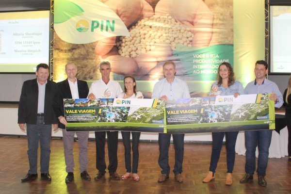 Produtores da Copagril s&atilde;o premiados pela alta produtividade de soja em programa da Syngenta