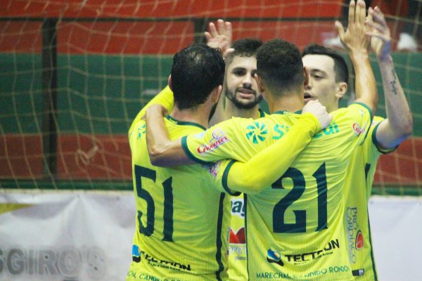 Copagril Futsal vence em casa e sem tempo para descanso vai a Santa Catarina enfrentar o Conc&oacute;rdia